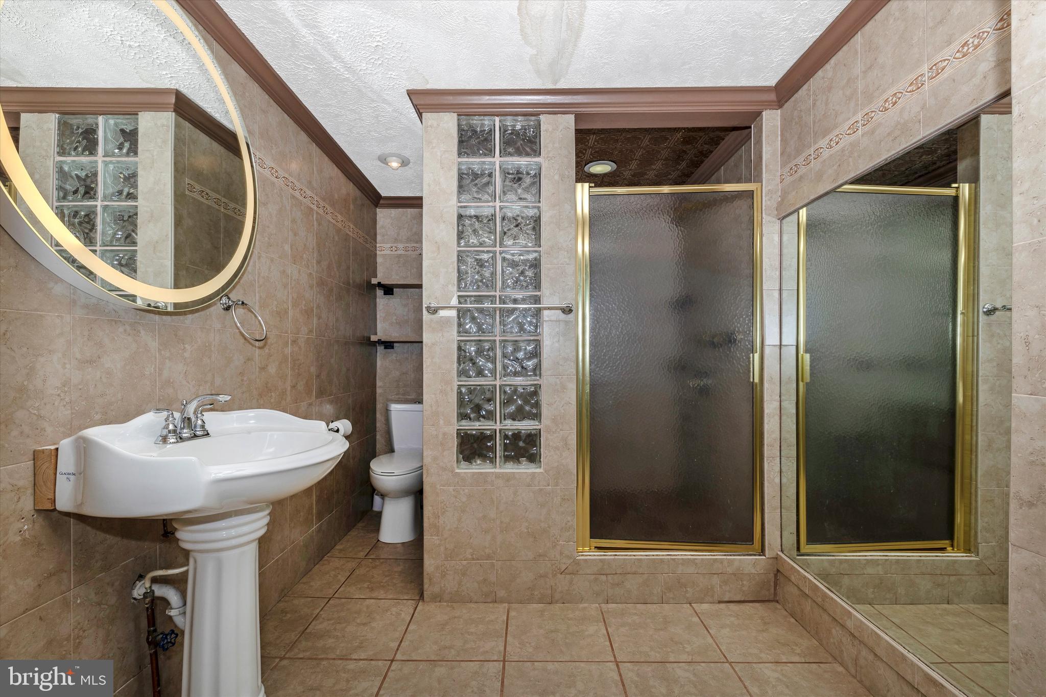 10825 Powell Road Thurmont, MD 21788 - Photo 36 of 53 Upstairs Primary bath