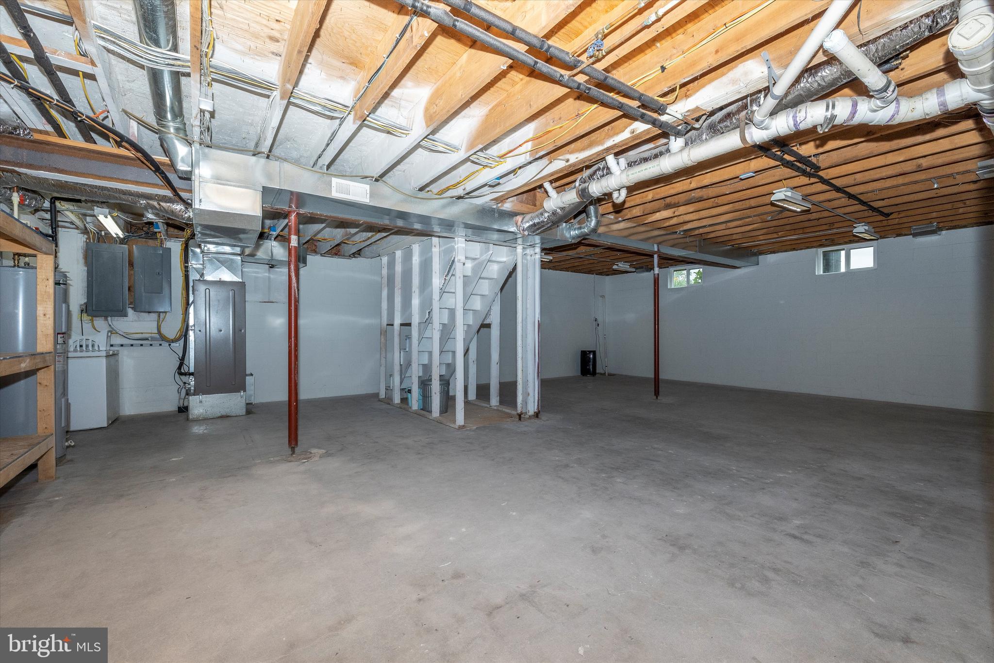 10825 Powell Road Thurmont, MD 21788 - Photo 37 of 53 Large clean and dry basement