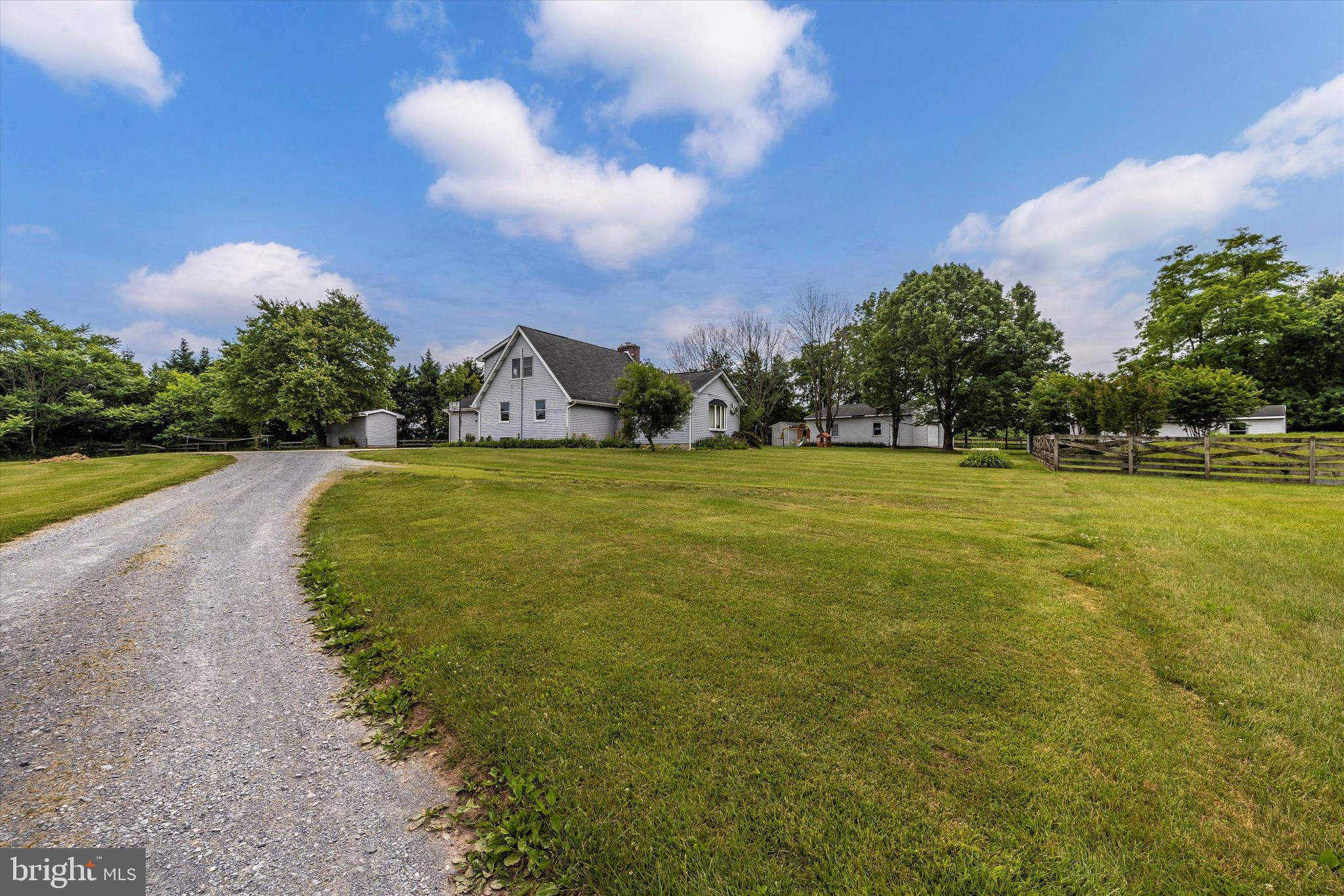 10825 Powell Road Thurmont, MD 21788 - Photo 39 of 53 Driveway