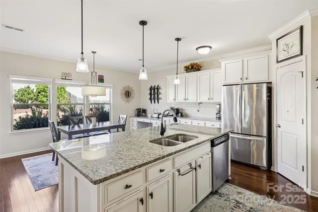 $639,000 | 2123 Atwell Glen Lane, Pineville, NC 28134