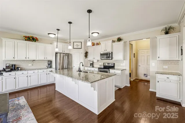 $639,000 | 2123 Atwell Glen Lane, Pineville, NC 28134