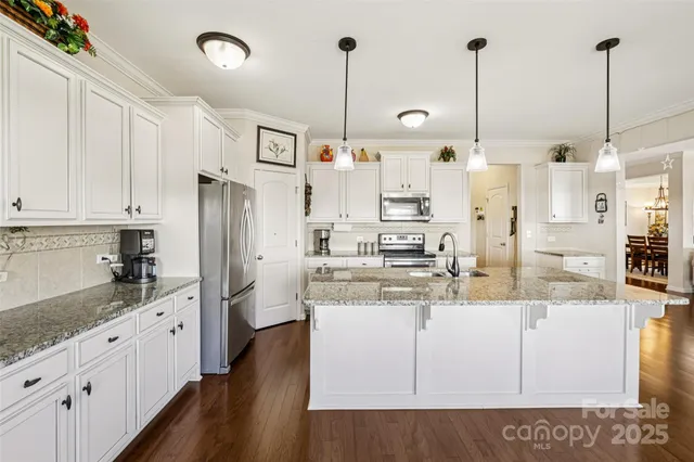 $639,000 | 2123 Atwell Glen Lane, Pineville, NC 28134