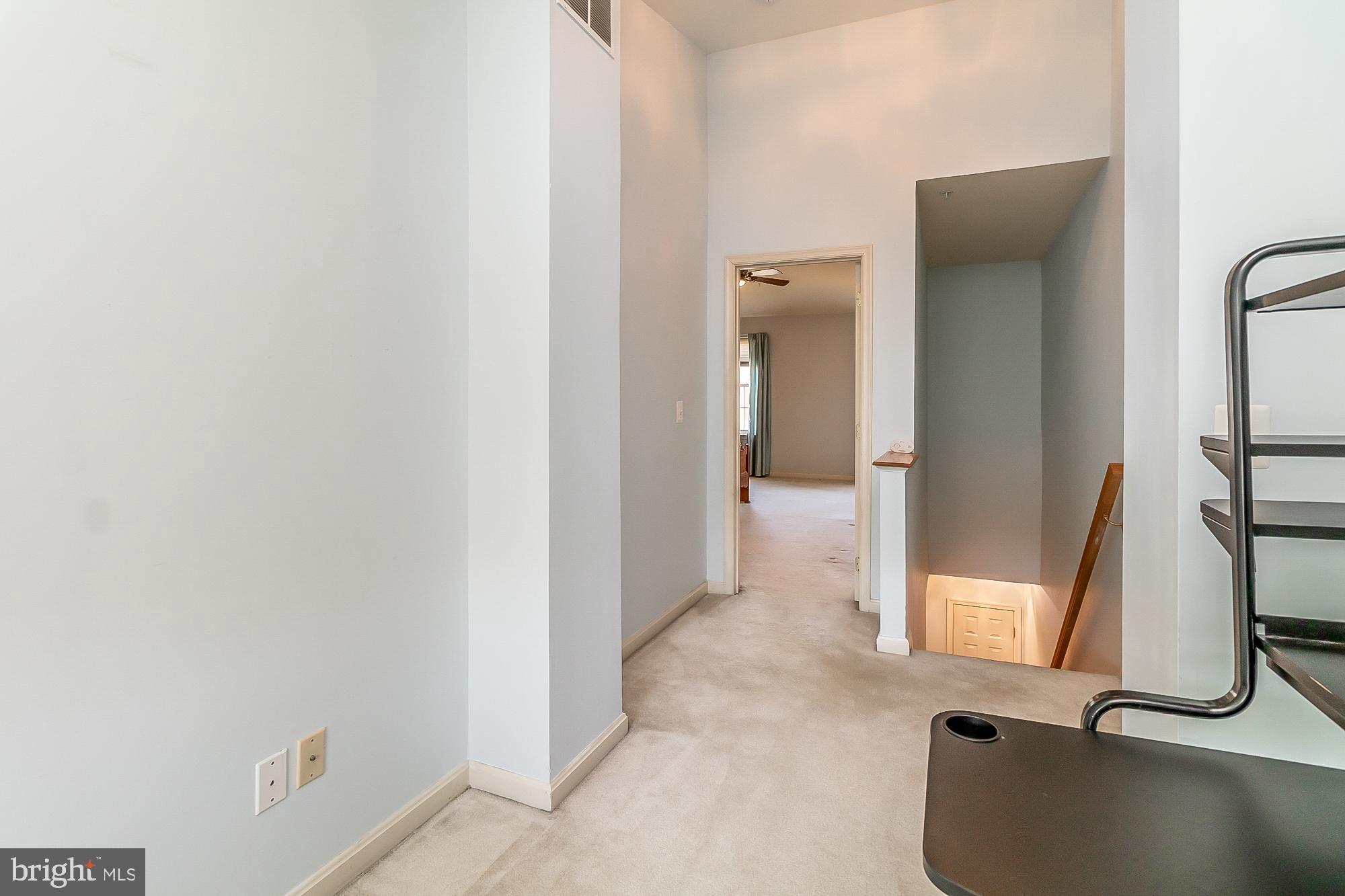 677 Hunting Fields Road Middle River, MD 21220 - Photo 28 of 32 Office Area