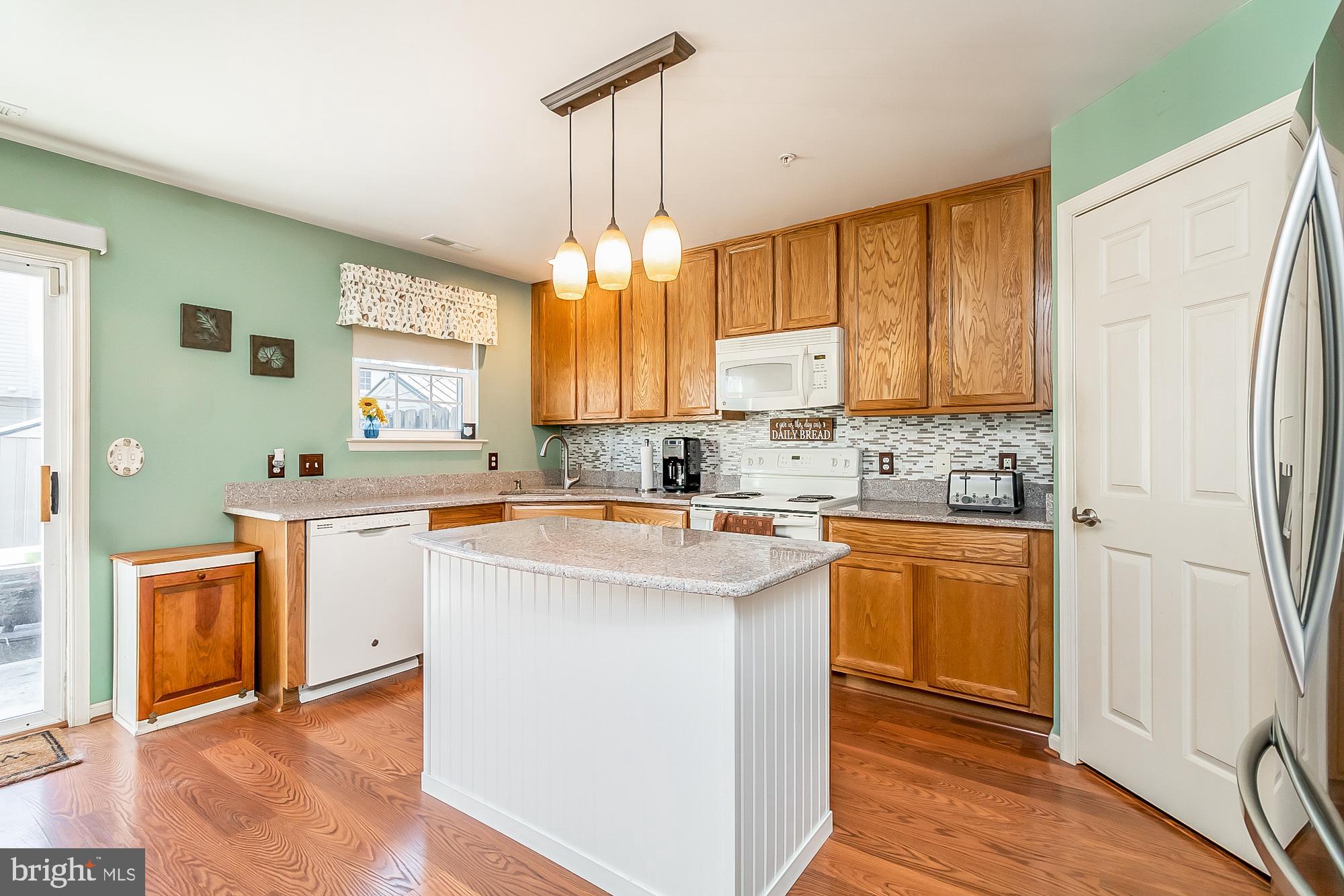677 Hunting Fields Road Middle River, MD 21220 - Photo 6 of 32 Kitchen
