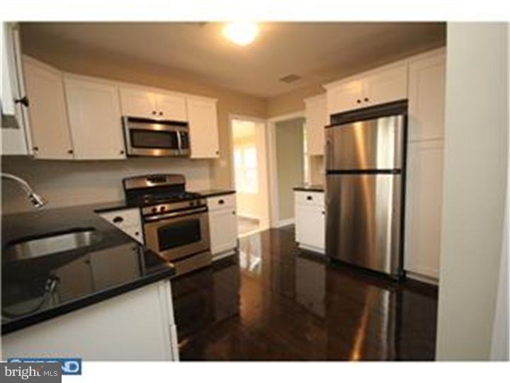 39 Rutledge Avenue Ewing, NJ 08618 - Photo 5 of 12
