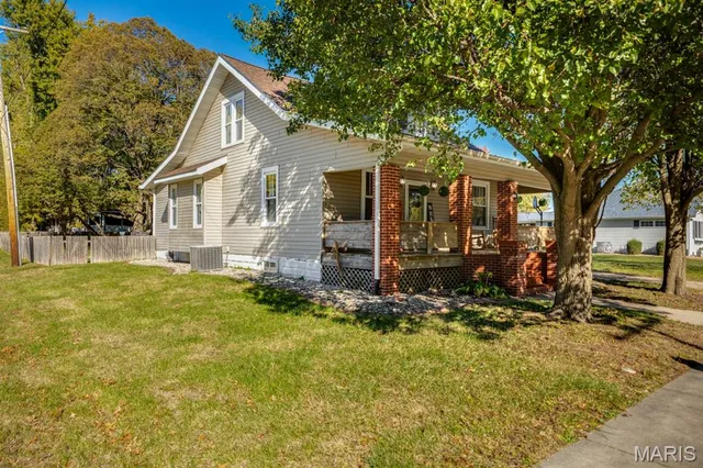 $174,900 | 301 East 3rd N Street, Mount Olive, IL 62069