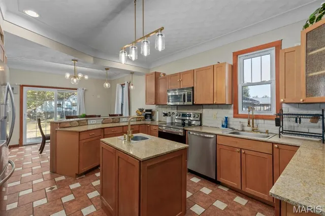 $174,900 | 301 East 3rd N Street, Mount Olive, IL 62069