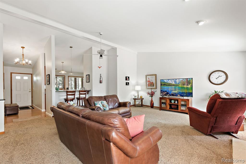 2283 Highsplint Drive Rochester Hills, MI 48307 - Photo 11 of 45