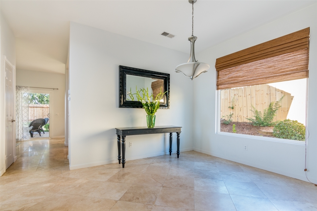 2775 Southampton Road Carlsbad, CA 92010 - Photo 6 of 25