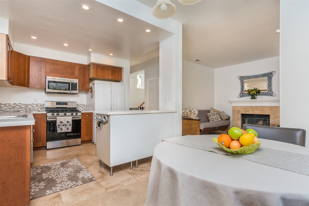2775 Southampton Road Carlsbad, CA 92010 - Photo 9 of 25