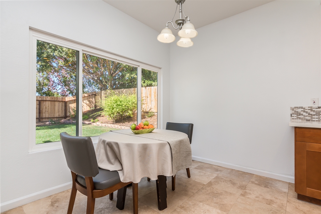 2775 Southampton Road Carlsbad, CA 92010 - Photo 10 of 25