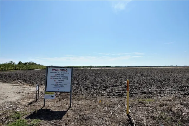 $1,895,000 | 0 County Road 2004, Taft, TX 78390