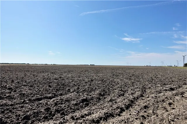 $1,895,000 | 0 County Road 2004, Taft, TX 78390