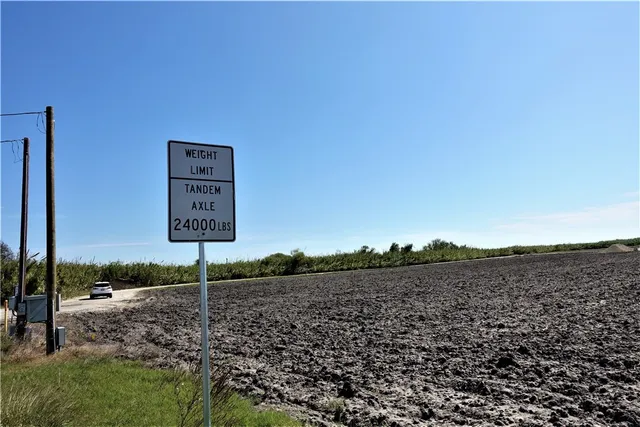 $1,895,000 | 0 County Road 2004, Taft, TX 78390