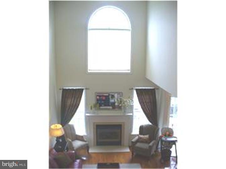 30 Wellington Road Newtown, PA 18940 - Photo 4 of 12 Gallery Image 4