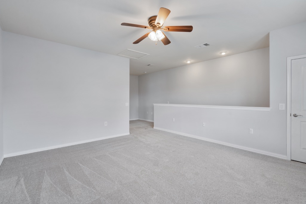 5704 Arbor Hill Lane Austin, TX 78747 - Photo 25 of 32 a view of an empty room