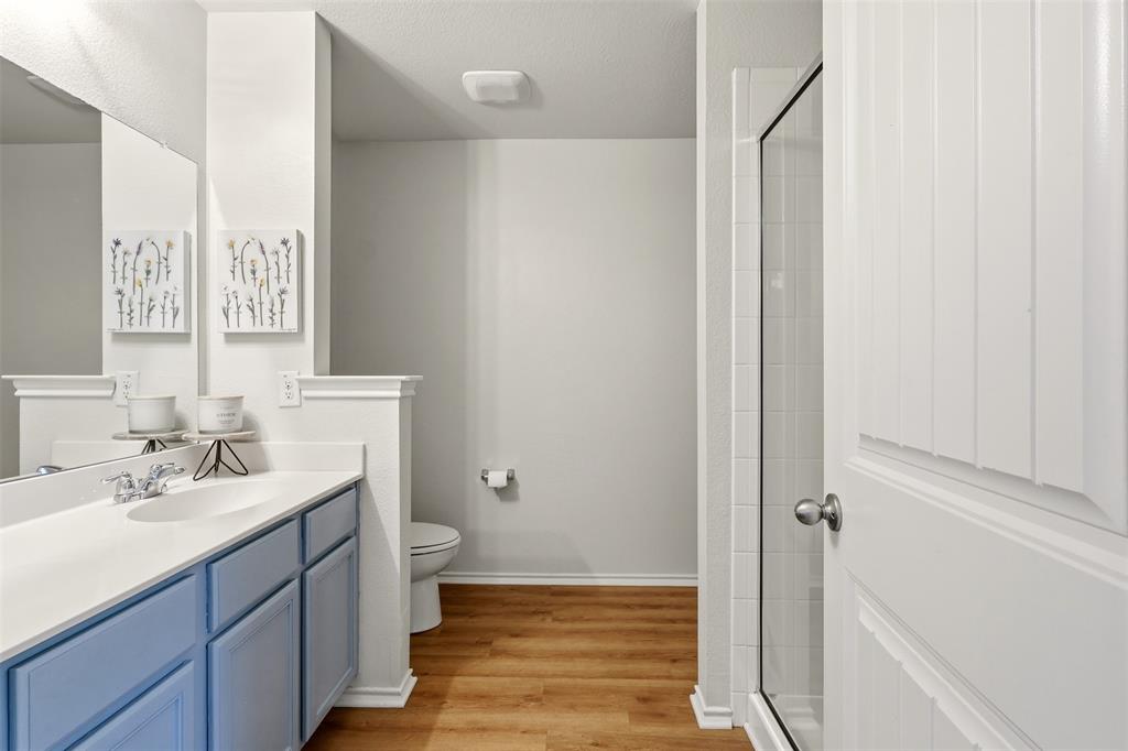 806 Silver Street Princeton, TX 75407 - Photo 21 of 29 Primary bathroom with built in shelving