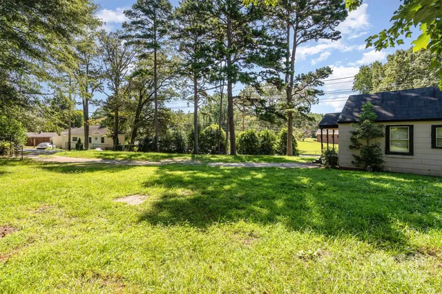 $135,000 | 202 Hovis Road, Stanley, NC 28164