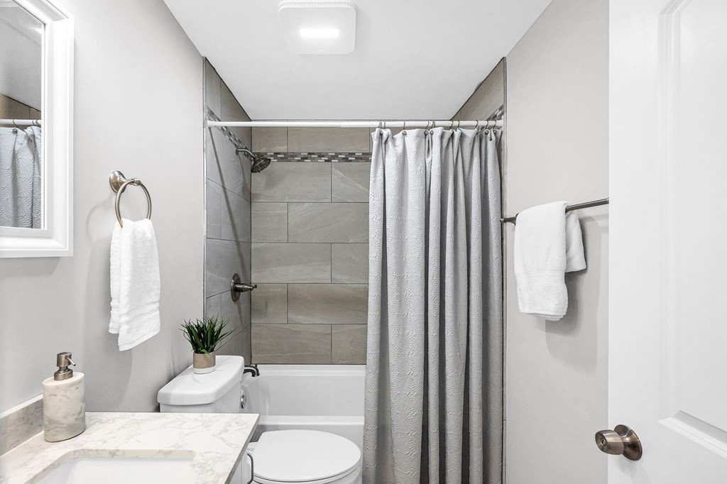 70 Kirk Drive Springfield, MA 01109 - Photo 15 of 28 Gallery Image 15