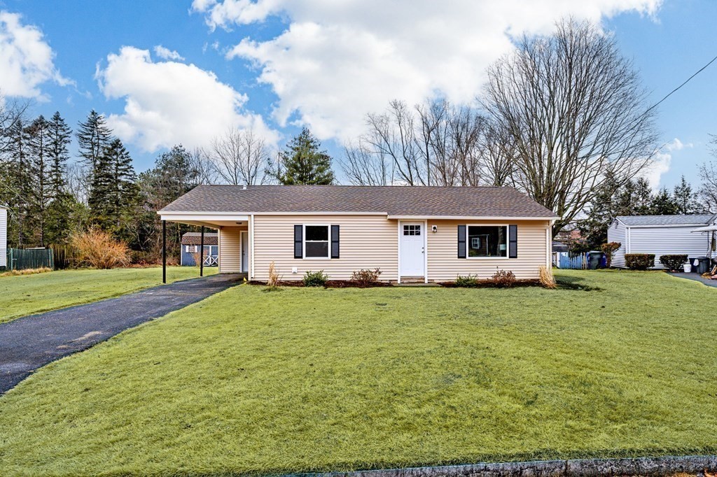 70 Kirk Drive Springfield, MA 01109 - Photo 2 of 28 Gallery Image 2