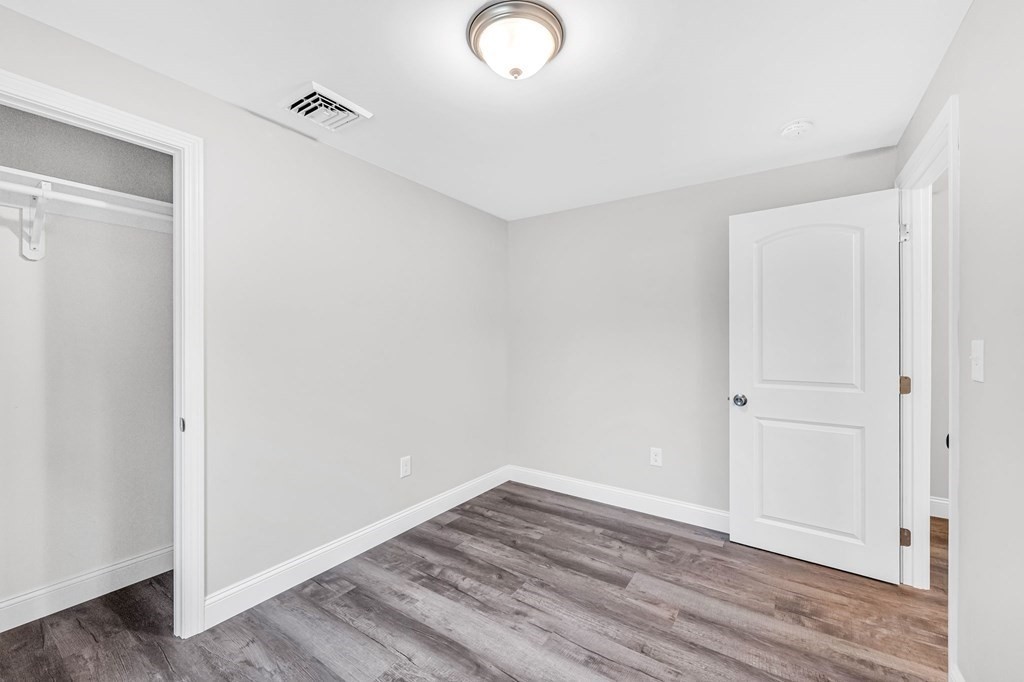 70 Kirk Drive Springfield, MA 01109 - Photo 25 of 28 Gallery Image 25