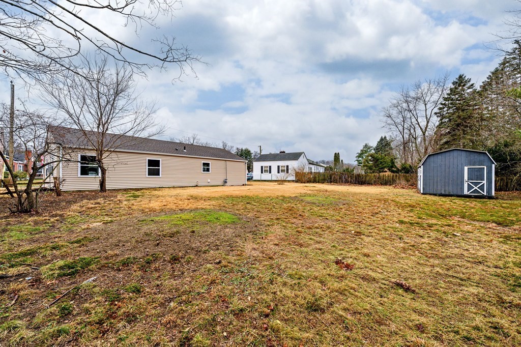 70 Kirk Drive Springfield, MA 01109 - Photo 28 of 28 Gallery Image 28