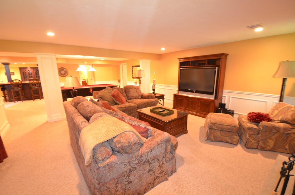 39 High Ridge Circle Franklin, MA 02038 - Photo 12 of 28 Gallery Image 12