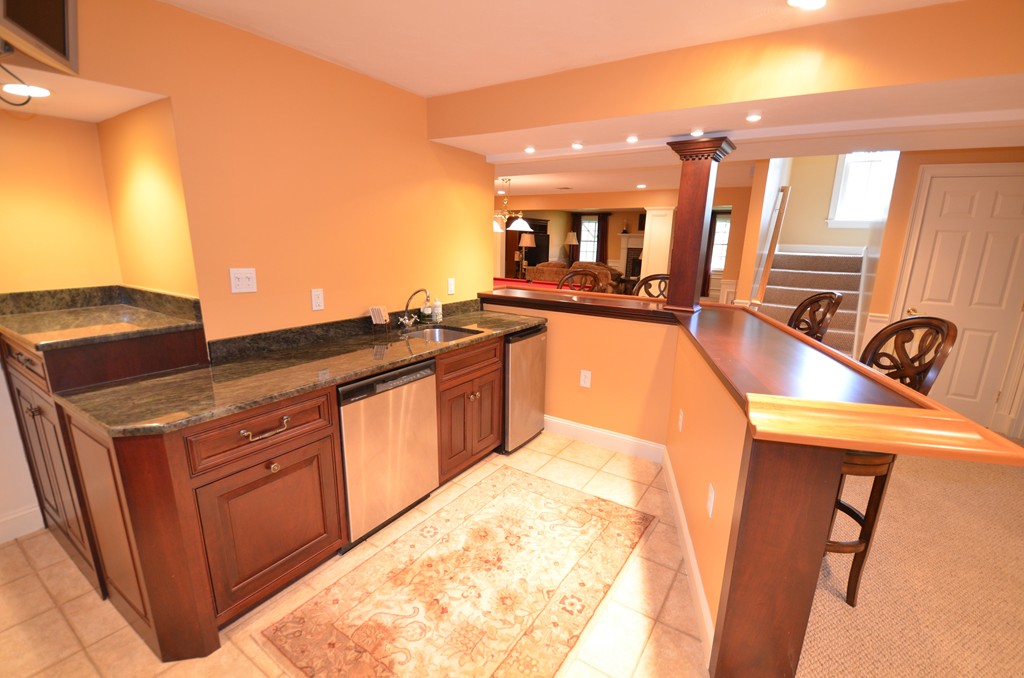 39 High Ridge Circle Franklin, MA 02038 - Photo 16 of 28 Gallery Image 16