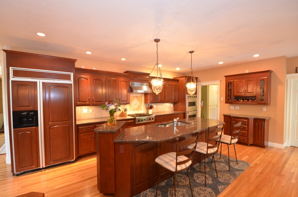 39 High Ridge Circle Franklin, MA 02038 - Photo 9 of 28 Gallery Image 9