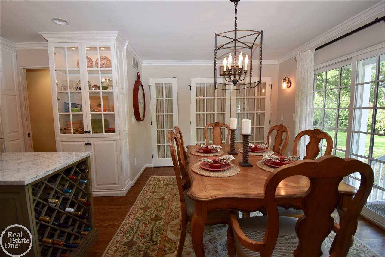 488 Fisher Road Grosse Pointe Farms, MI 48230 - Photo 10 of 40