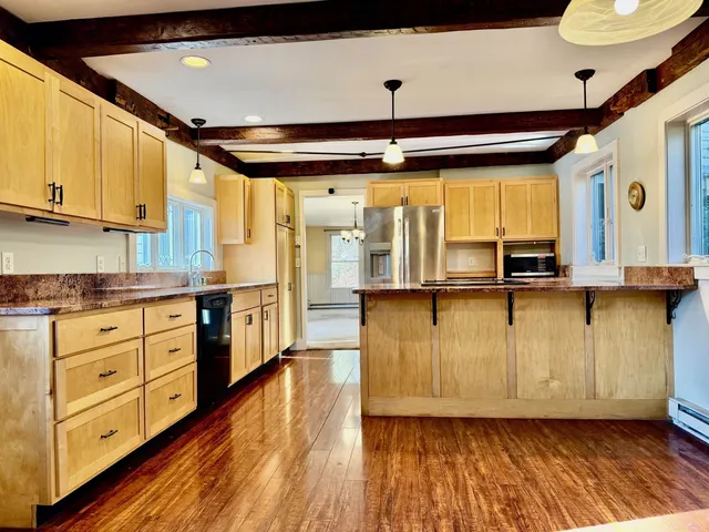 $299,000 | 4106 Highway 30, Jamaica, VT 05343