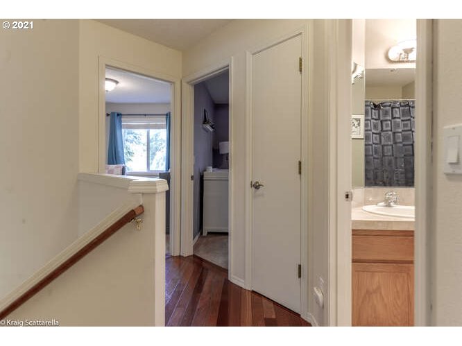3817 Southwest Pasadena Street Portland, OR 97219 - Photo 17 of 32 Gallery Image 17