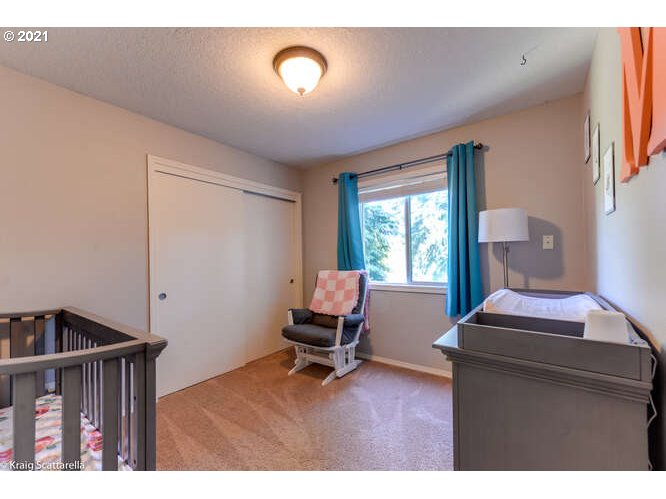 3817 Southwest Pasadena Street Portland, OR 97219 - Photo 26 of 32 Gallery Image 26