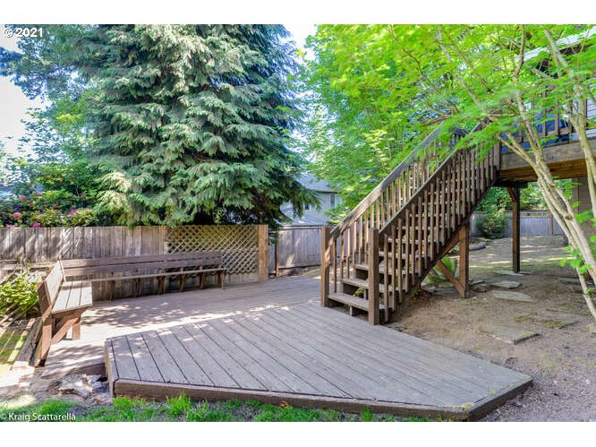 3817 Southwest Pasadena Street Portland, OR 97219 - Photo 30 of 32 Gallery Image 30