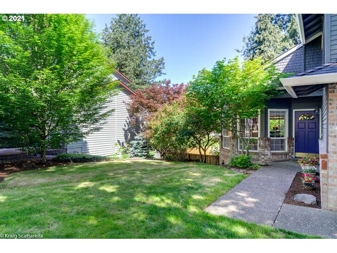 3817 Southwest Pasadena Street Portland, OR 97219 - Photo 32 of 32 Gallery Image 32