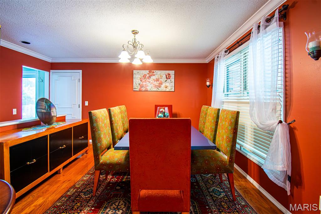 2025 Rurline Drive St. Louis, MO 63146 - Photo 12 of 92