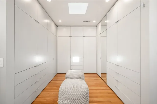 $1,750,000 | 34 South Venice Boulevard, Unit 2, Venice, CA 90291