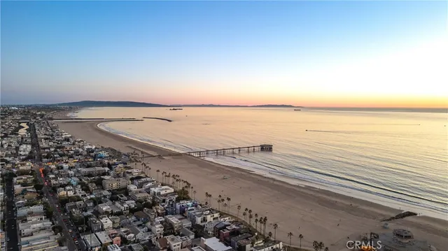 $1,750,000 | 34 South Venice Boulevard, Unit 2, Venice, CA 90291
