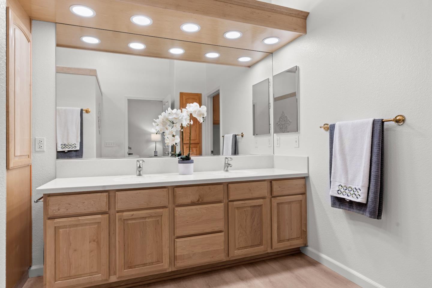 8750 McCarty Ranch Drive San Jose, CA 95135 - Photo 22 of 59