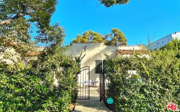 $3,500 | 838 North Sycamore Avenue, Unit 1, Los Angeles, CA 90038