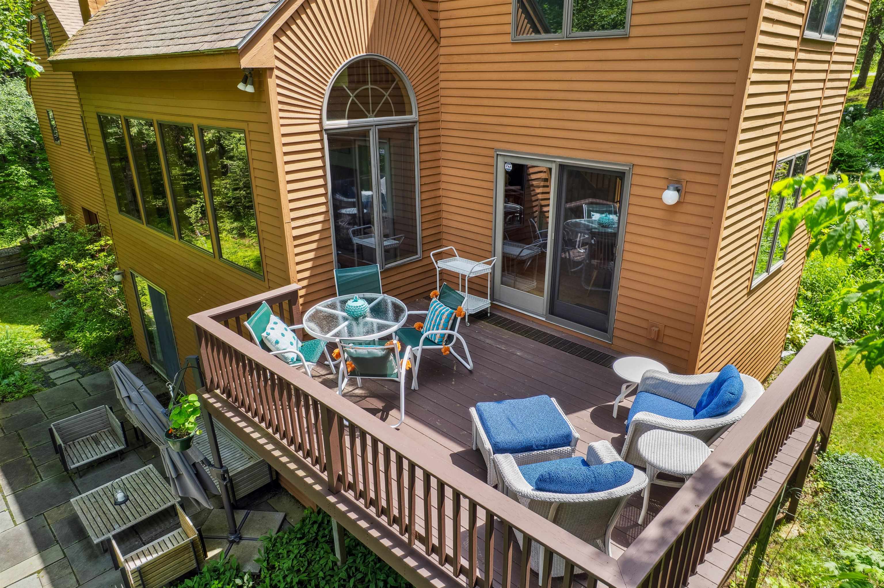 1130 Safford Road Hartford, VT 05059 - Photo 2 of 43 Gallery Image 2