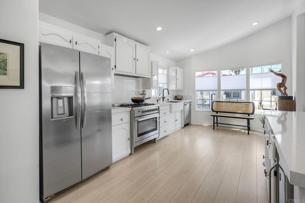 6503 Friendly Place Carlsbad, CA 92011 - Photo 13 of 43