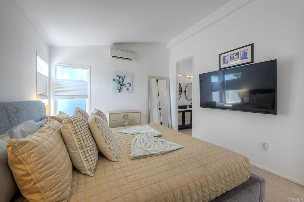 6503 Friendly Place Carlsbad, CA 92011 - Photo 22 of 43