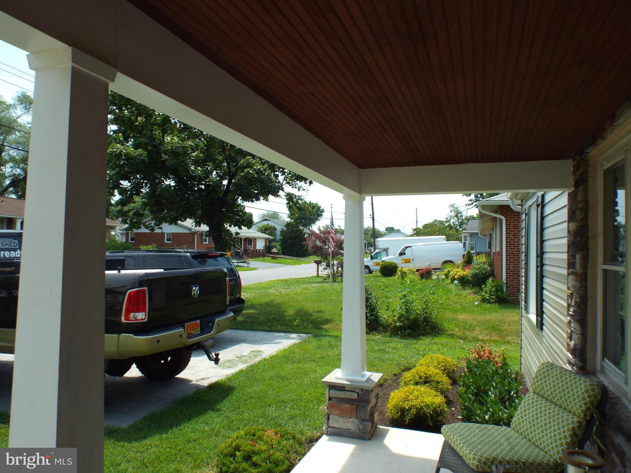 176 Dale Road Pasadena, MD 21122 - Photo 4 of 30 Street view from Front porch looking right