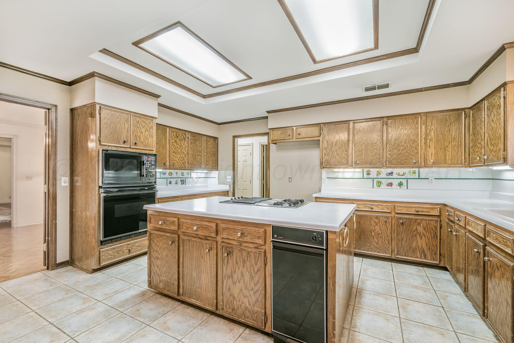 1 Quadrille Amarillo, TX 79106 - Photo 13 of 28 1 Quadrille 23