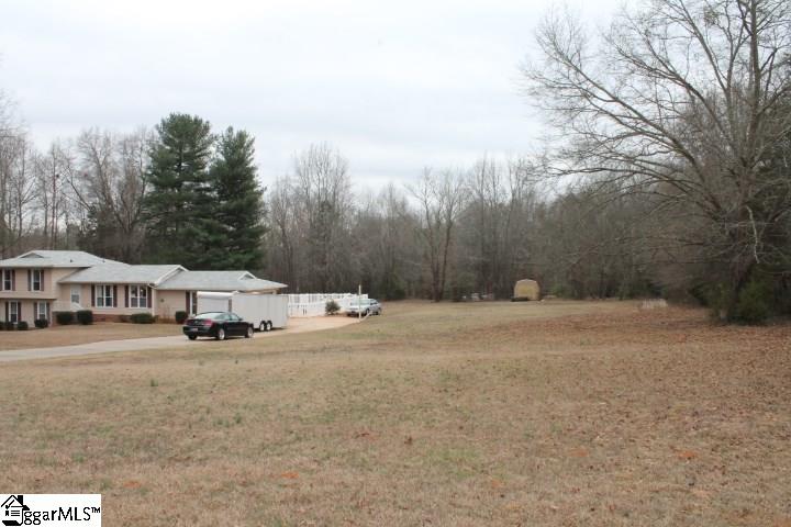 232 Berry Road Pelzer, SC 29669 - Photo 3 of 28
