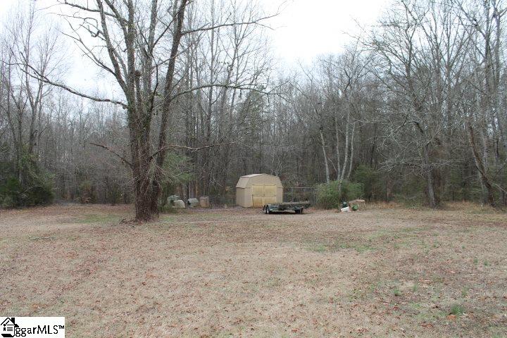 232 Berry Road Pelzer, SC 29669 - Photo 6 of 28