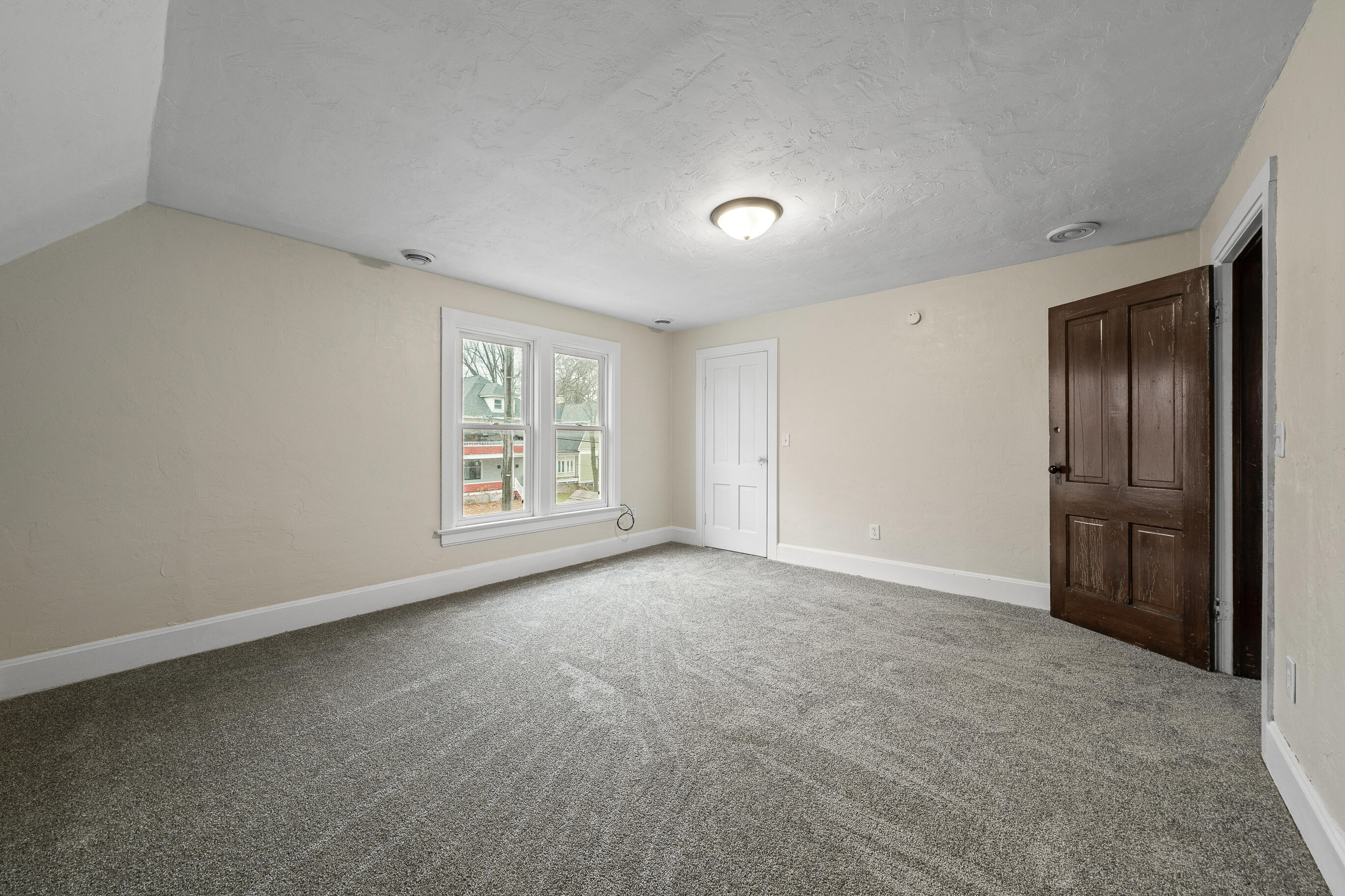 208 West Chestnut Street Burlington, WI 53105 - Photo 23 of 41 Bedroom #2 - upper