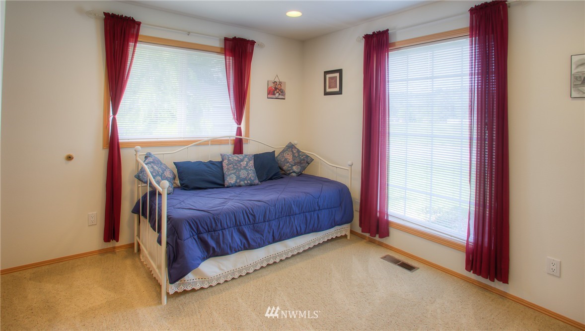 4086 Wishkah Road Aberdeen, WA 98520 - Photo 14 of 25 Gallery Image 14