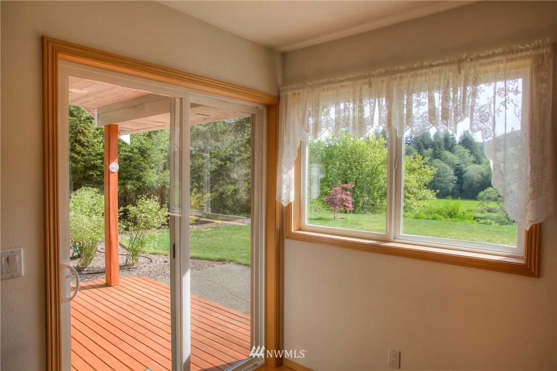 4086 Wishkah Road Aberdeen, WA 98520 - Photo 8 of 25 Gallery Image 8